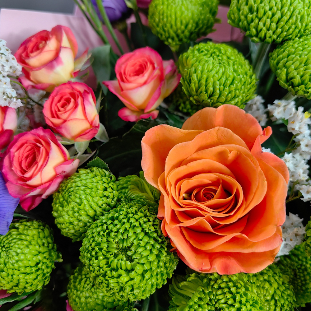 Авторский букет в яркой гамме