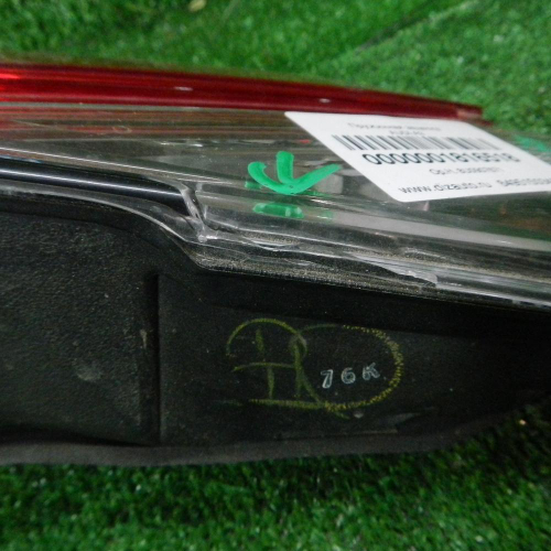 Фонарь левый внутренний Toyota Camry 7 XV50 14-18