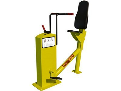 Уличный велотренажер с безынерционным нагрузочным механизмом