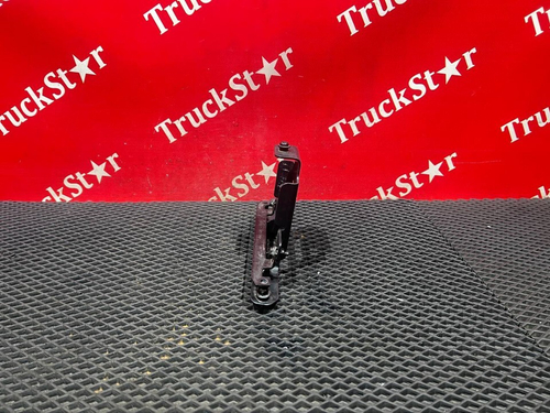 Кронштейн бампера