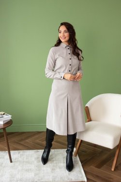 Платье бежевое из микровельвета