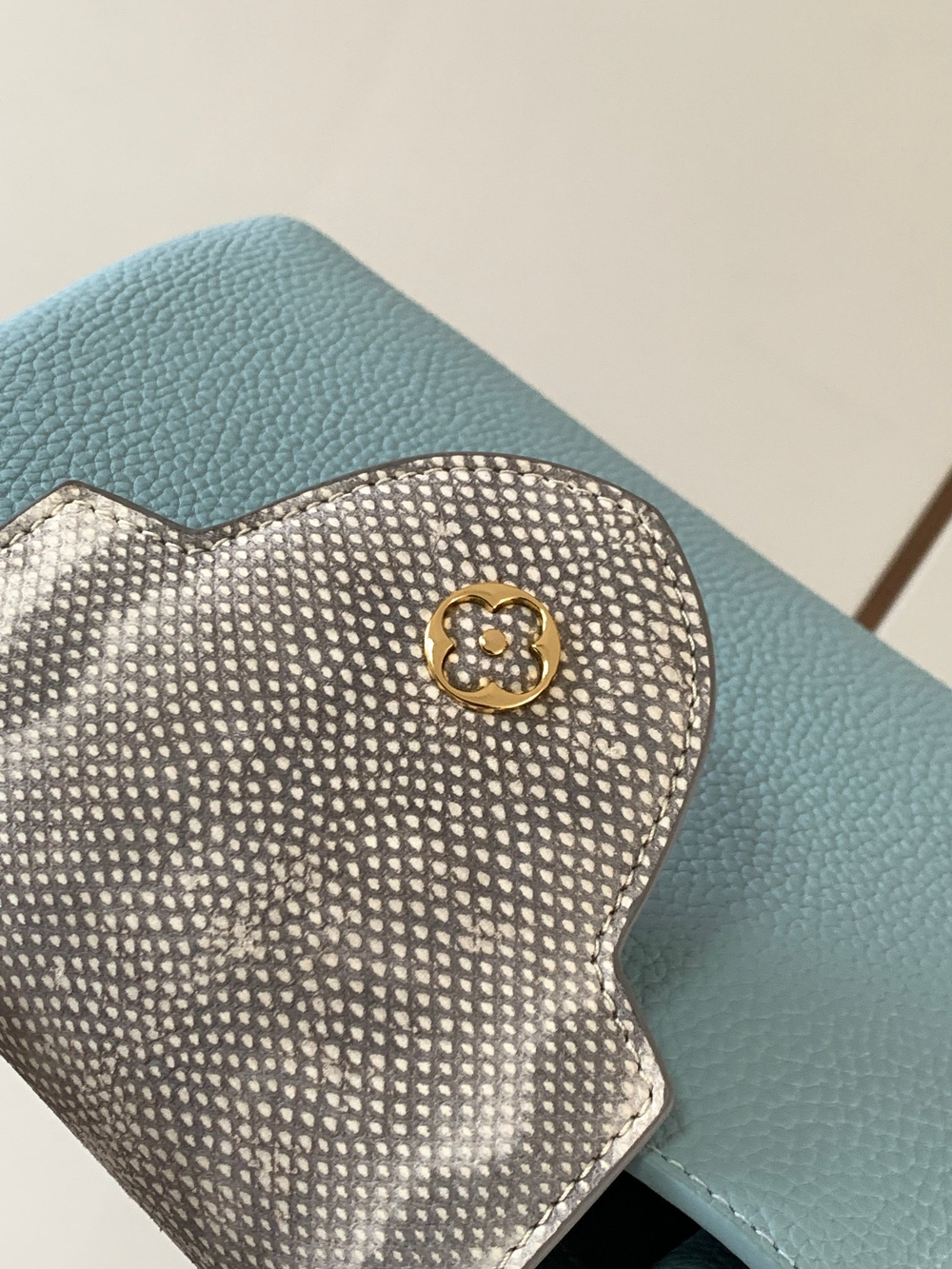 Louis Vuitton Capucines BB