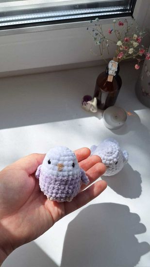 Вязаная игрушка ручной работы "Попугайчик"