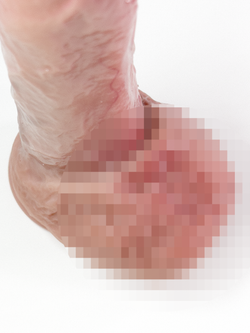 Фаллоимитатор на присоске с мошонкой №37 SGAN 4X18,5, телесный (14 см рабочая длина)