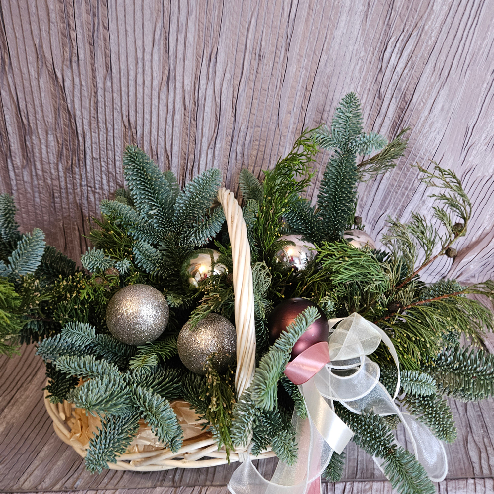 Подарочная корзина к новому году и рождеству