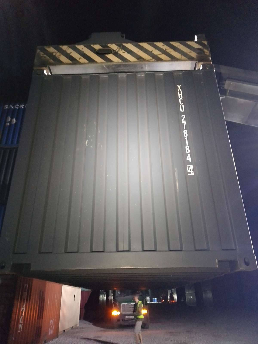 Контейнер 20 футов № XHCU2781844