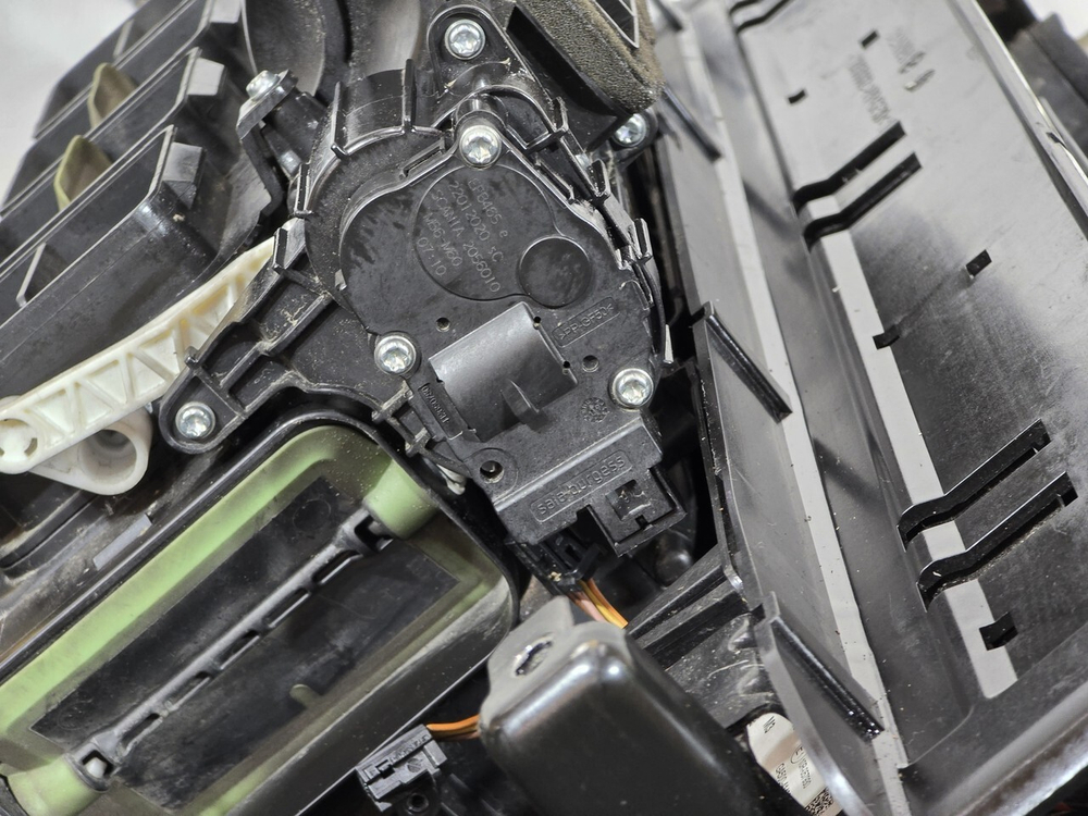 Отопитель в сборе 2020г.