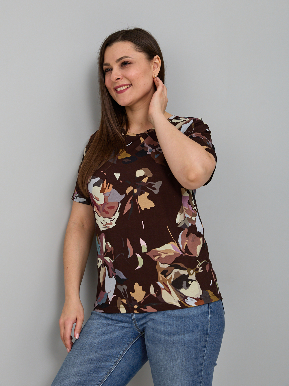 Футболка Фв-107/коричневый-цветыабстракция