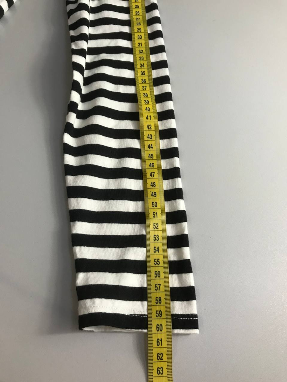 Свитшот H&M в актуальную полоску, маркировка L, визуально 48 размер