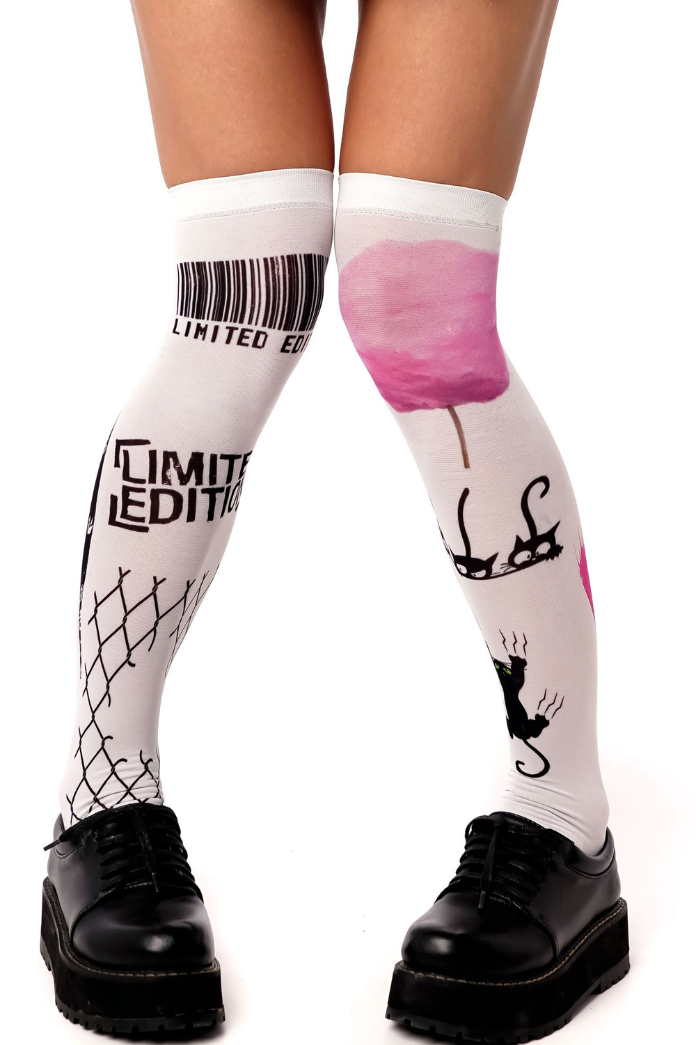 Белые гольфы с черно-розовым принтом (Цвет: белый)