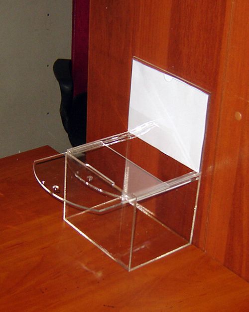 Ящик для пожертвований 200х150х150 300 с карманом