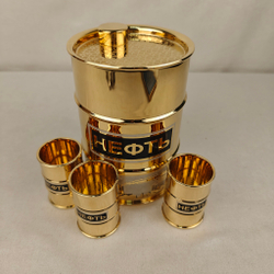 Подарочный набор Баррель нефти со стопками "Подарок нефтянику"