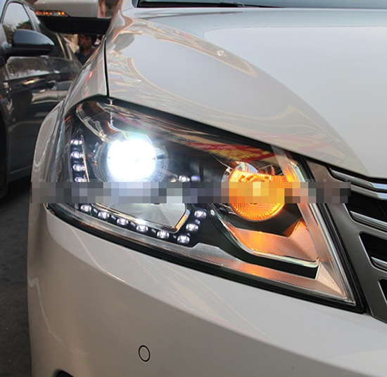 Передние фары VW Пассат Б7 2011-2014 V4 Type