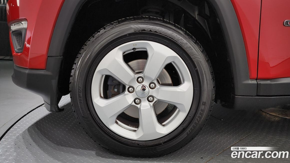 Jeep Compass 2 Generation 2.4 론지튜드 AWD (10.2019)