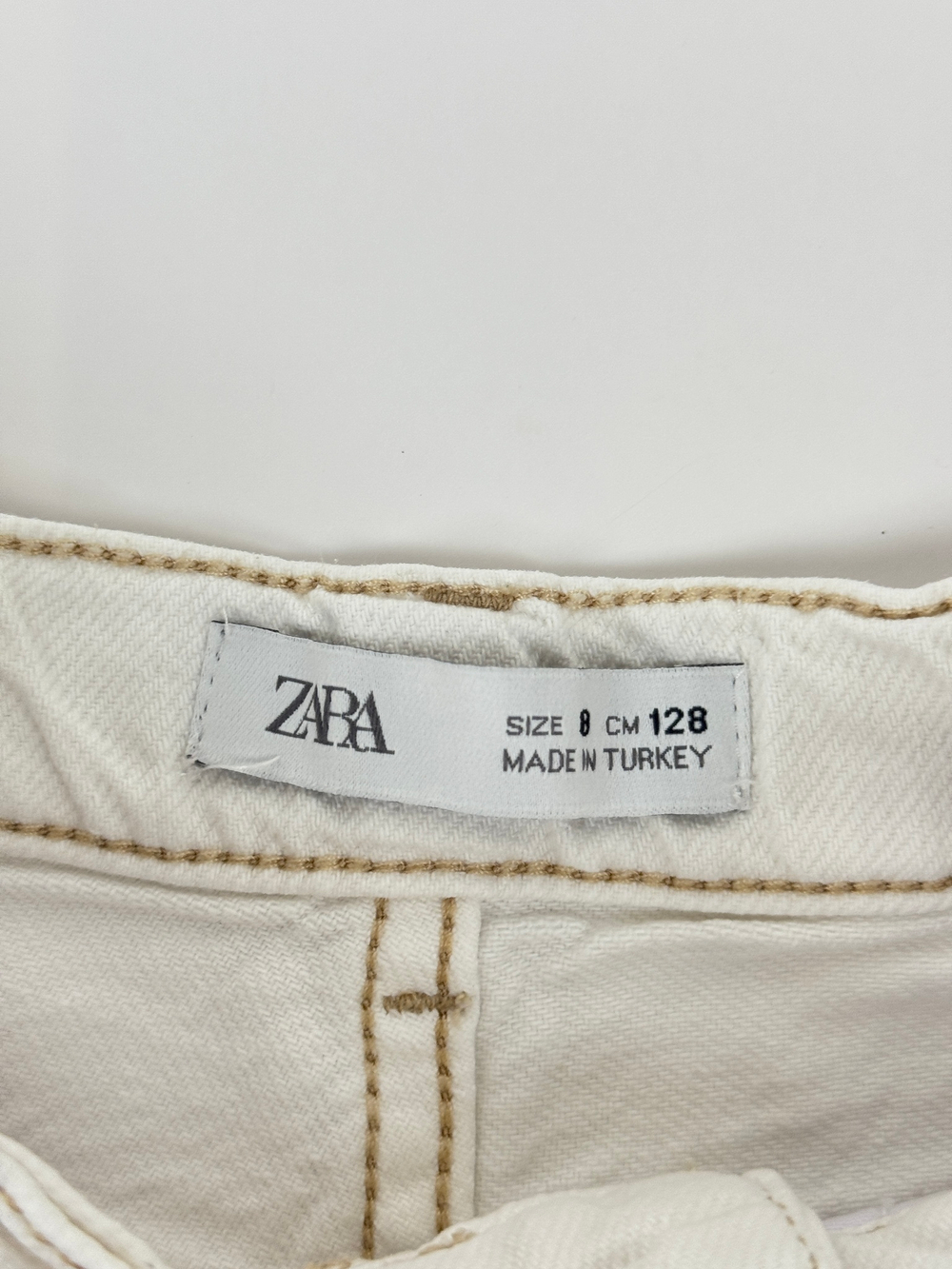 Джинсы Zara