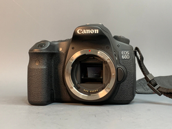 Canon EOS 60D 15.500 кадров
