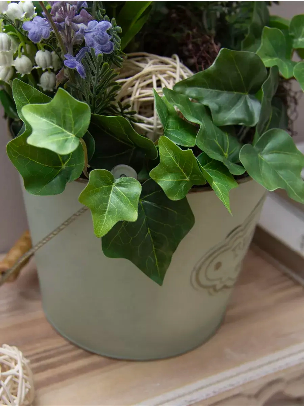 Искусственные цветы для декора в кашпо