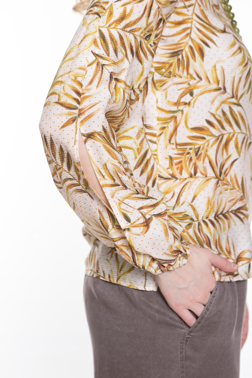 АТЛАСНАЯ БЛУЗА С УЗОРОМ