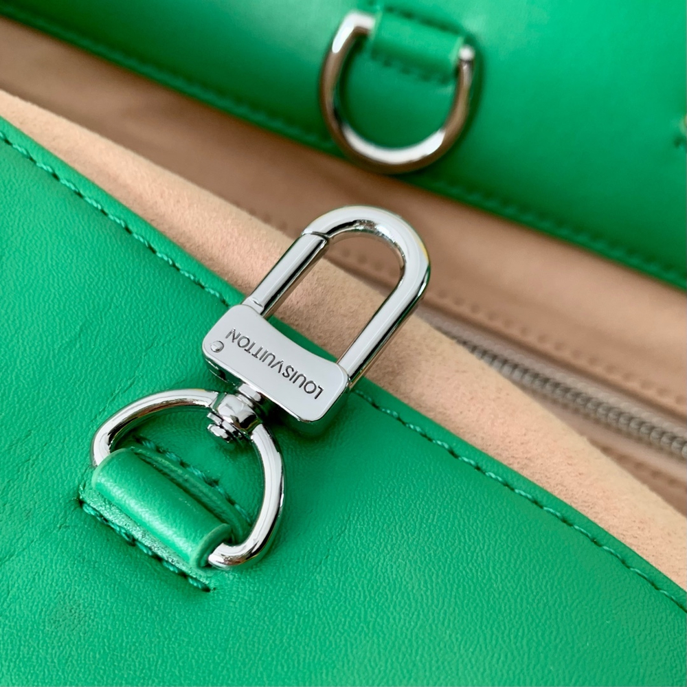 Louis Vuitton Shopper Tote MM