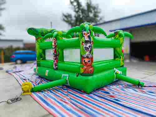 Коммерческий надувной батут «Сафари парк», 4*3*2,5 м