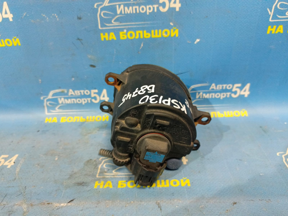 Туманка правая TOYOTA VITZ 2010-2014