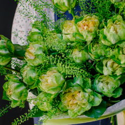 21. Оригинальный букет из розы сорта Вегги