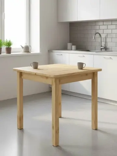 Стол обеденный 800 х 800 сосна, бесцветный лак