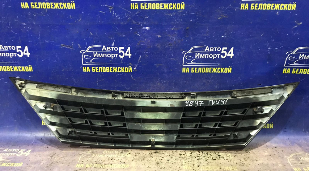 Решетка радиатора NISSAN PRESAGE 2003-2006