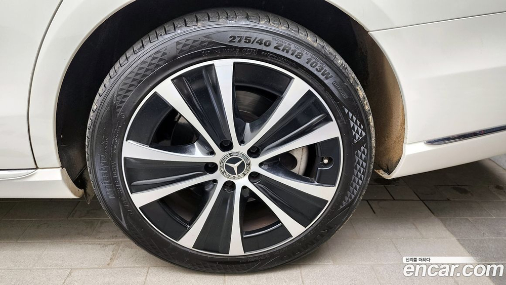 Mercedes-Benz E-Class W213 E300e Exclusive (12.2019)