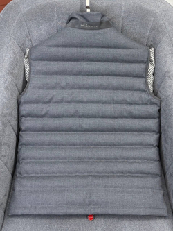 Пуховый жилет Kiton