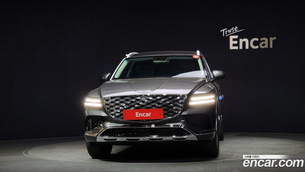 Genesis GV80 2.5T Бензин 2WD (06.2024)