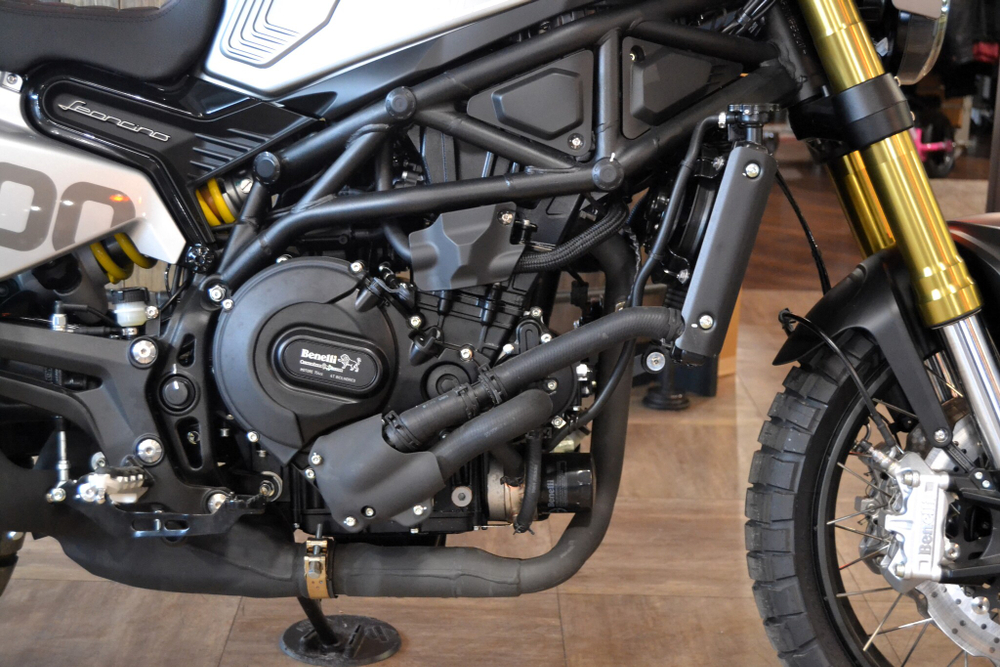 Benelli Leoncino 800 Trail