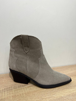 Казаки из натуральной замши