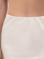 Юбка весенняя, молочная, атласная, плотная, на резинке