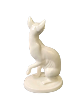 Фарфоровая статуэтка (миниатюра) "Кошка - сфинкс" ИФЗ