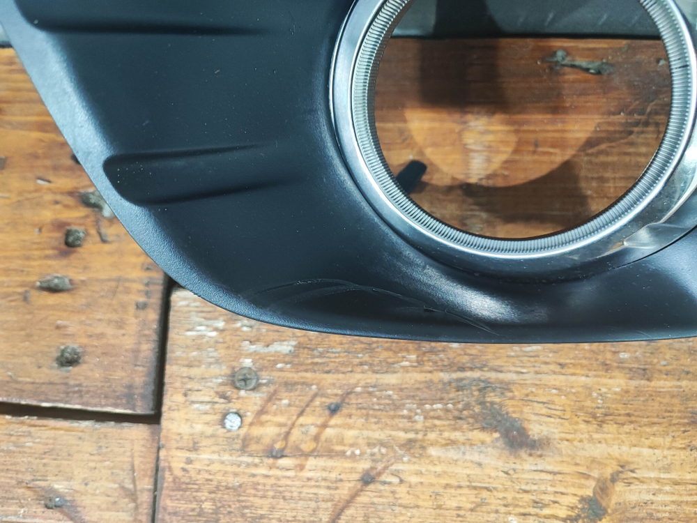 Накладка ПТФ левая Land Cruiser Prado 150 09-13 Б/У Оригинал 5212860070