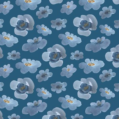 Цветочный узор на синем фоне