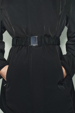 ZARA СТЕГАНАЯ КУРТКА С КАПЮШОНОМ С МЕХОВОЙ ОТДЕЛКОЙ, ЧЕРНЫЙ