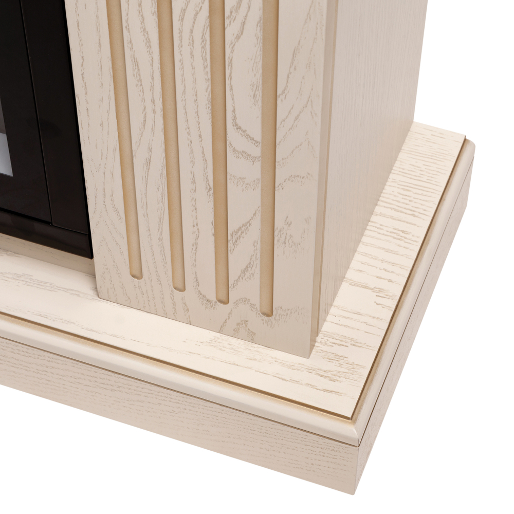 Каминокомплект Real Flame Siena 42/BV WT с очагом Beverly 1000 (без обогрева)