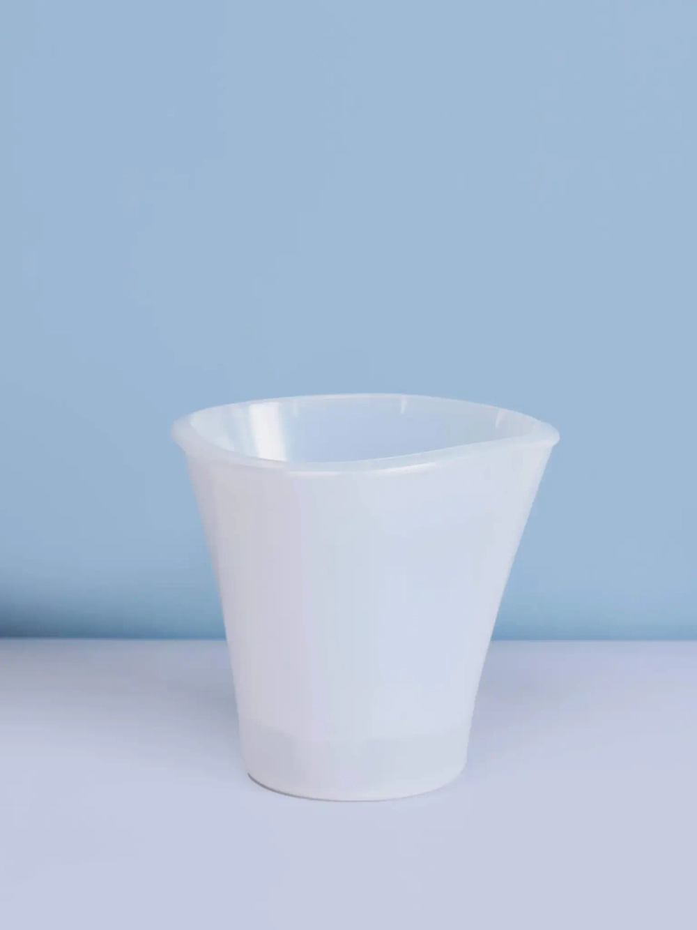 Кашпо для цветов пластиковое 1,5л d-15см «Лагуна» со вставкой прозрачный