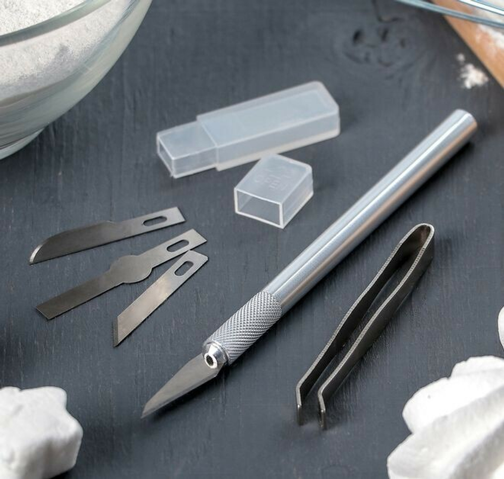 Скальпель кондитерский с пинцетом и набором насадок