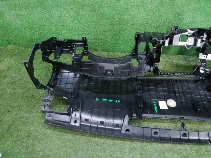 Торпедо Toyota Camry xv70 (2017-н.в.)