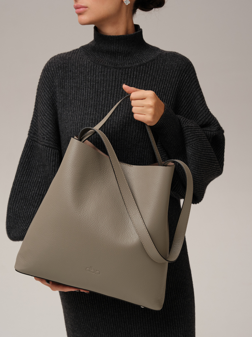 Кожаная сумка шоппер DBR 30948 серо-коричневый