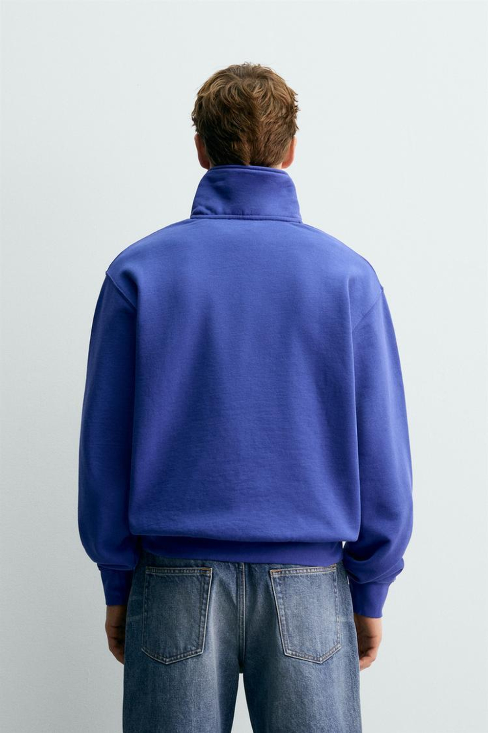 ZARA Х AARON LEVINE ТОЛСТОВКА С ВОРОТНИКОМ НА МОЛНИИ, ЯРКО-СИНИЙ