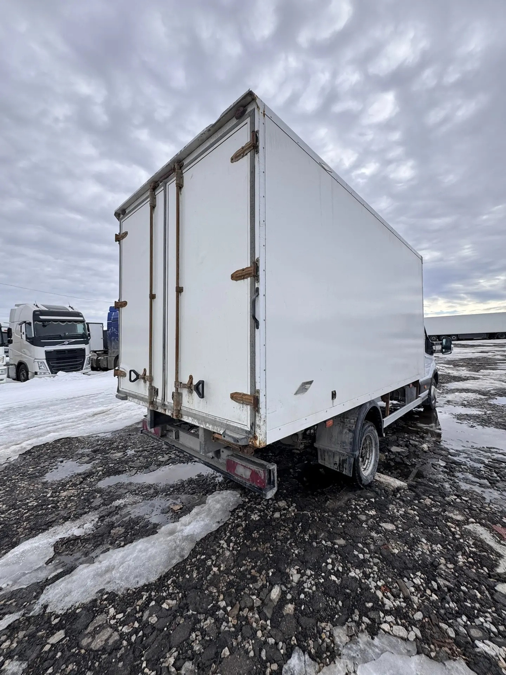 Ford TRANSIT Микроавтобус Chassis Cab Isothermal Box SVO 470E L4H1 2.2TDi 155hp 6MT RWD