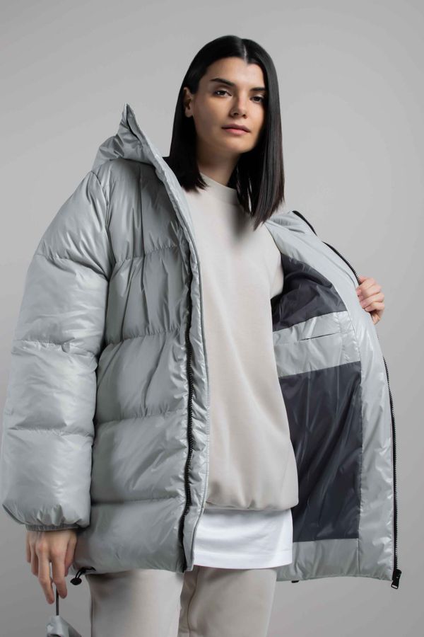 Пуховик AW017 светло-серый - фото 2