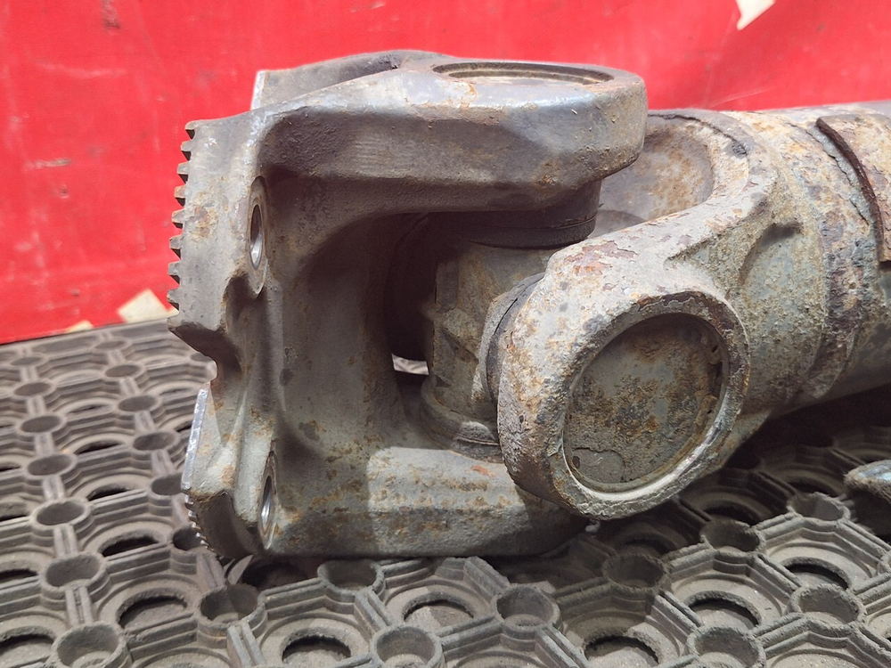 Вал карданный 1850 мм