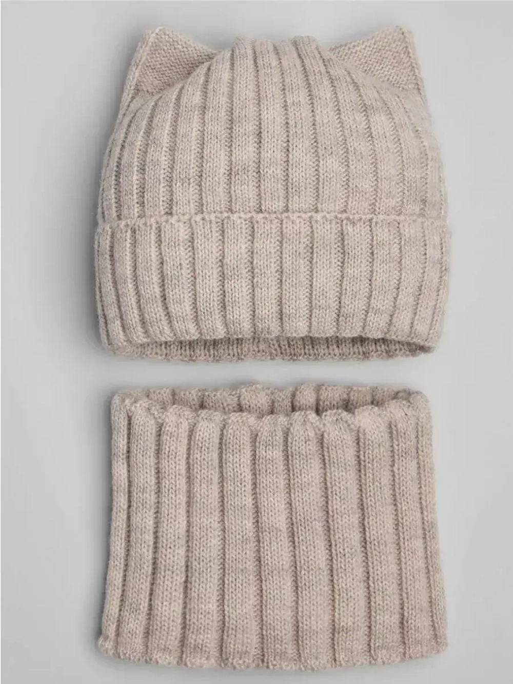 Шапка для девочки зимняя и снуд