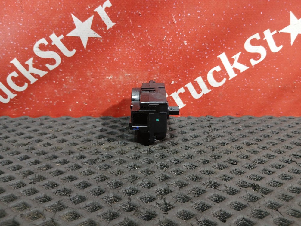 Моторчик заслонки отопителя