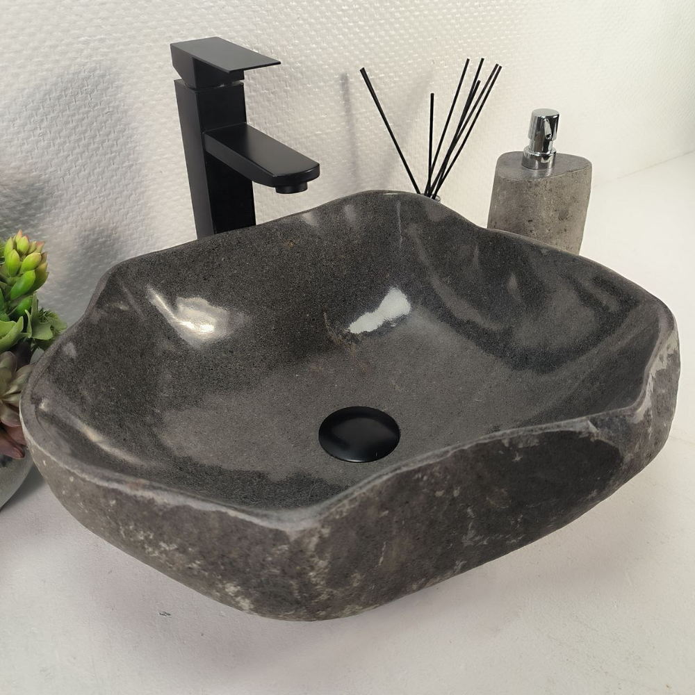 Раковина из речного камня RS-65190 42*38*15 0861